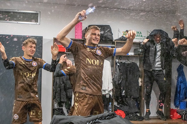 许多国家已 许多国家已